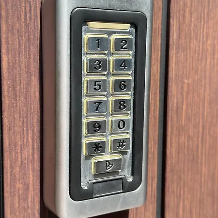 The Hidden Bank: Silver Bullet Апартамент Пловдив