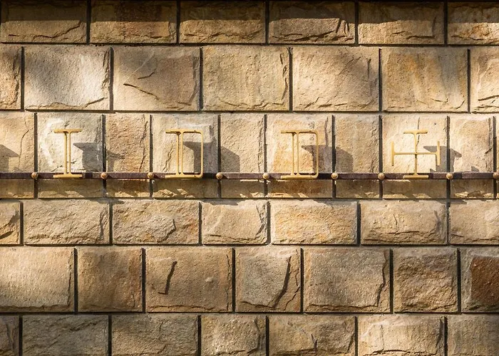 Apartment The Hidden Bank: Silver Bullet Plovdiv