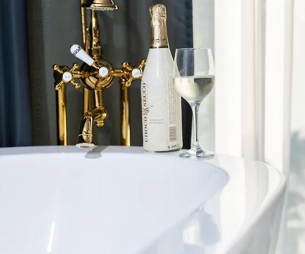 Appartement The Hidden Bank: Silver Bullet Plovdiv