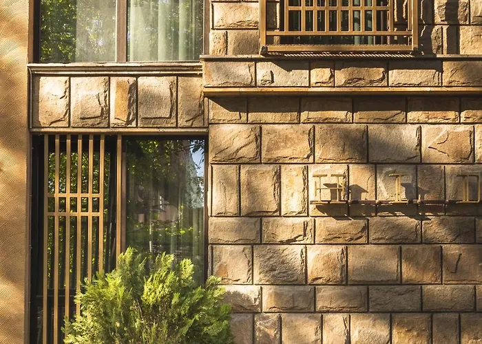 The Hidden Bank: Silver Bullet Płowdiw