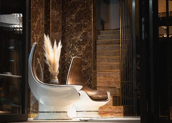 The Hidden Bank: Silver Bullet Appartement