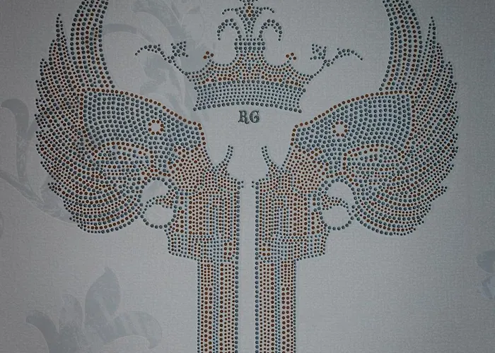 The Hidden Bank: Silver Bullet Appartement